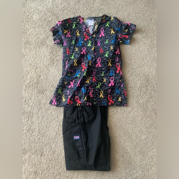 2 pc Scrub Set - Picture 1 of 3